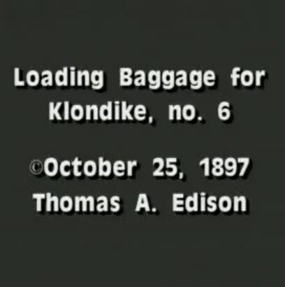 Смотреть фильм Loading Baggage for Klondike (1897) онлайн 