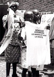 Смотреть фильм Республика сошла с ума: Руанда 1894-1994 / Une république devenue folle: Rwanda 1894-1994 (1995) онлайн в хорошем качестве HDRip