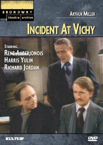Смотреть фильм Это случилось в Виши / Incident at Vichy (1973) онлайн в хорошем качестве SATRip