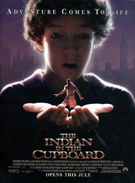 Смотреть фильм Индеец в шкафу / The Indian in the Cupboard (1995) онлайн в хорошем качестве HDRip