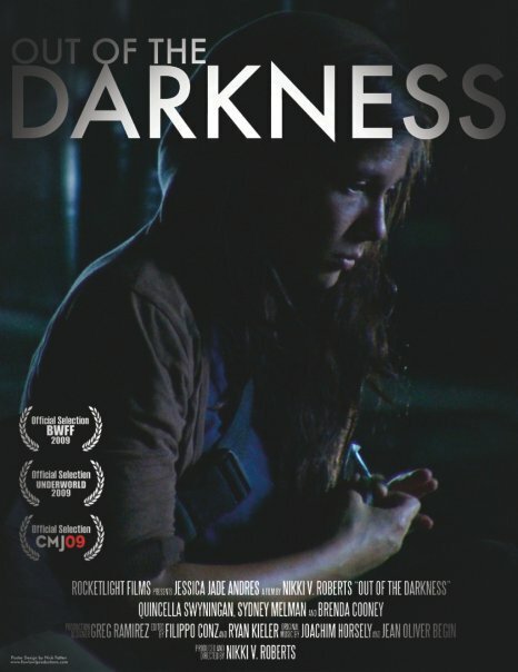 Смотреть фильм Из темноты / Out of the Darkness (2010) онлайн в хорошем качестве HDRip