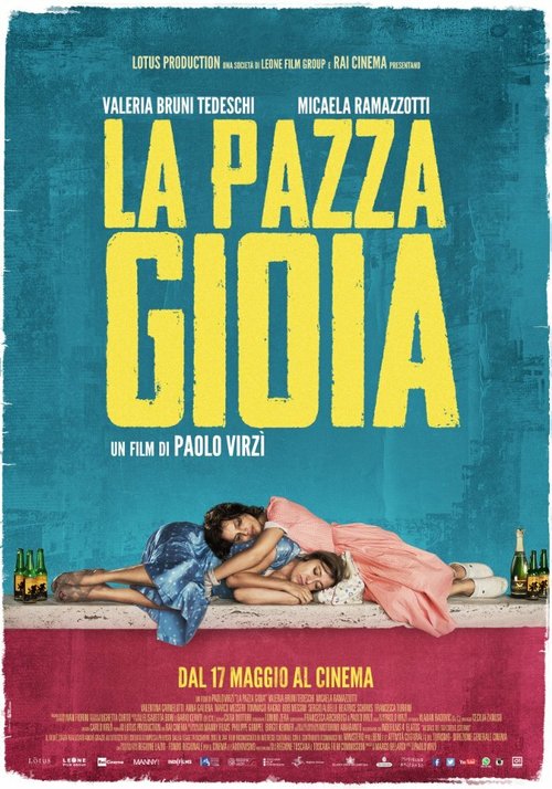 Смотреть фильм Как чокнутые / La pazza gioia (2015) онлайн в хорошем качестве HDRip