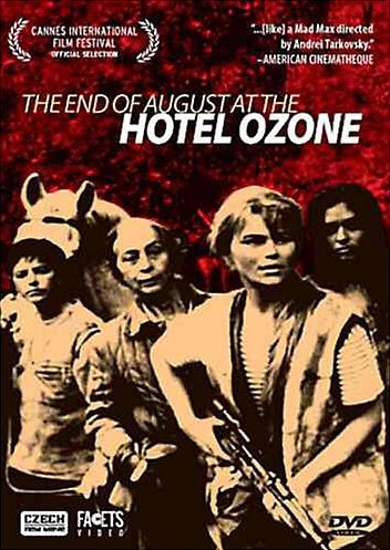 Смотреть фильм Конец августа в отеле Озон / Konec srpna v Hotelu Ozon (1967) онлайн в хорошем качестве SATRip