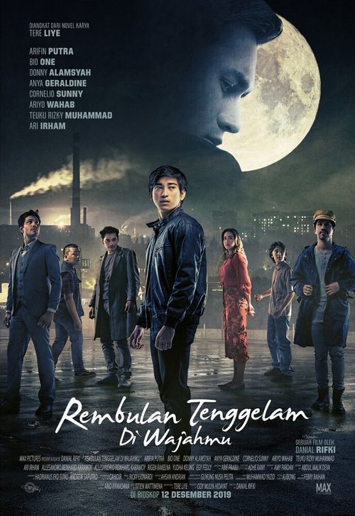 Смотреть фильм Луна тонет на твоём лице / Rembulan Tenggelam di Wajahmu (2019) онлайн в хорошем качестве HDRip