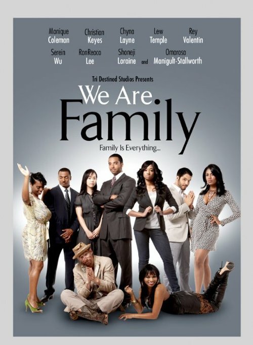 Смотреть фильм Моя безумная семья / We Are Family (2017) онлайн 