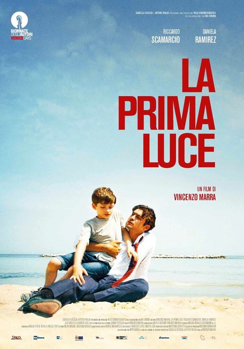 Смотреть фильм Перед рассветом / La prima luce (2015) онлайн в хорошем качестве HDRip