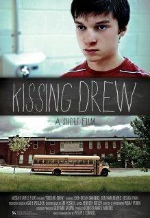 Смотреть фильм Поцеловать Дрю / Kissing Drew (2013) онлайн 