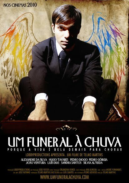 Похороны в дождь / Um Funeral à Chuva
