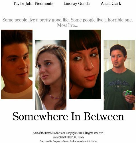 Смотреть фильм Somewhere in Between (2010) онлайн в хорошем качестве HDRip