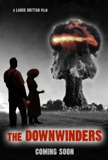 Смотреть фильм The Downwinders  онлайн 