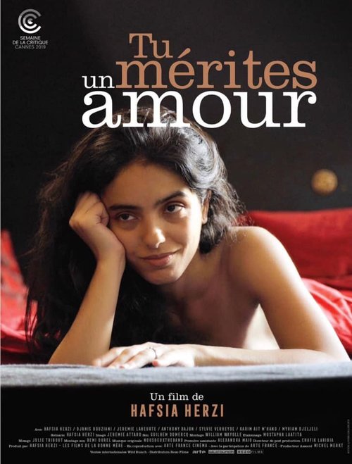 Смотреть фильм Ты заслуживаешь Любви / Tu mérites un amour (2019) онлайн в хорошем качестве HDRip