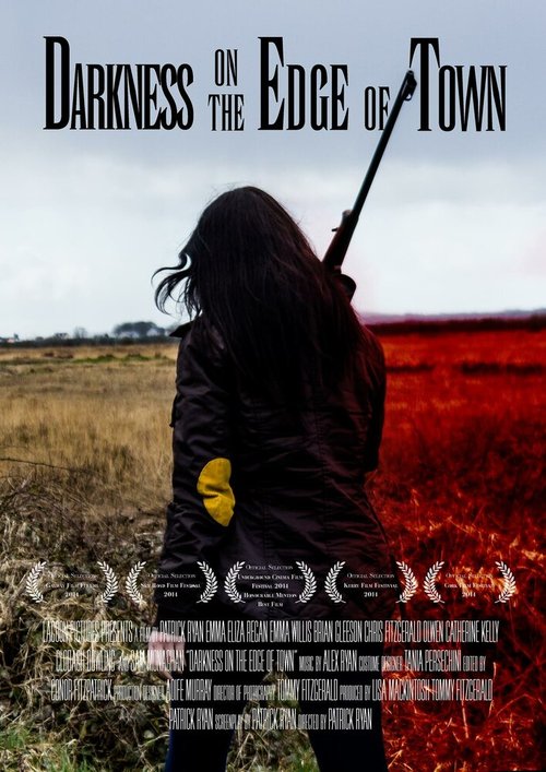 Смотреть фильм Тьма на окраине города / Darkness on the Edge of Town (2014) онлайн в хорошем качестве HDRip