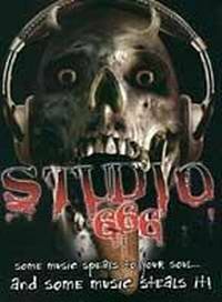 Смотреть фильм Охваченный / Studio 666 (2005) онлайн в хорошем качестве HDRip
