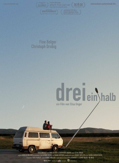 Смотреть фильм Dreieinhalb (2012) онлайн в хорошем качестве HDRip