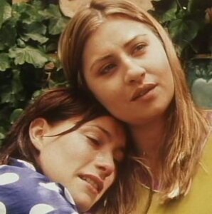 Смотреть фильм Two Girls and a Baby (1998) онлайн в хорошем качестве HDRip