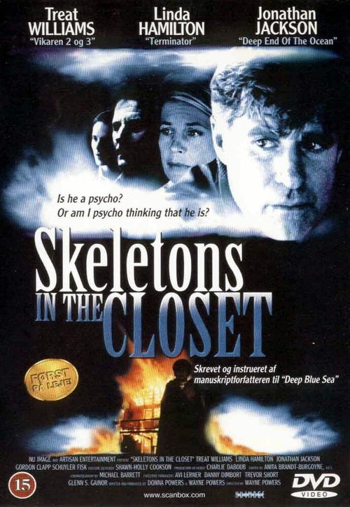 Смотреть фильм Скелеты в шкафу / Skeletons in the Closet (2001) онлайн в хорошем качестве HDRip